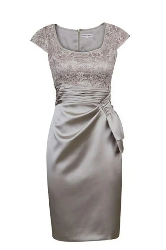 Elegant Short Silver Cap Sleeves Mother Of The Bride Dress, Homecoming Dress Tunics Stylish elegant Elegant Short Silver Cap Sleeves Mother Of The Bride Dress, Homecoming Dress Tunics Stylish elegant
