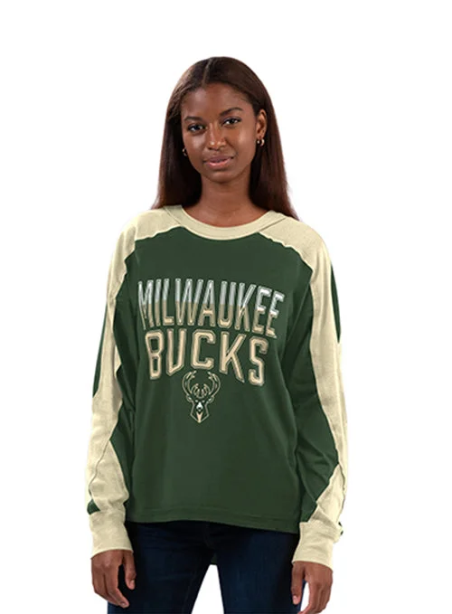 Women's G-III Smash Green Milwaukee Bucks Long Sleeve T-Shirt-- Real Fur Shearling Chenille Women's G-III Smash Green Milwaukee Bucks Long Sleeve T-Shirt-- Real Fur Shearling Chenille