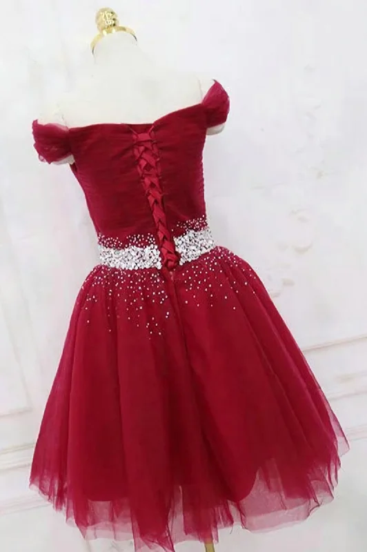 Cute Off The Shoulder Burgundy Homecoming Dresses With Tulle Short Cocktail Dresses Shift Classic Vintage Cute Off The Shoulder Burgundy Homecoming Dresses With Tulle Short Cocktail Dresses Shift Classic Vintage