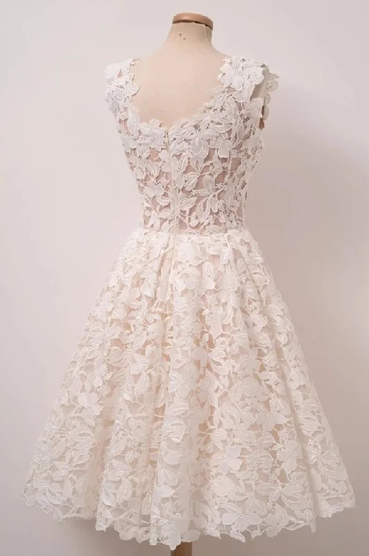 Chic A-line Short Lace Homecoming Dresses Maxi Flowy Bohemian