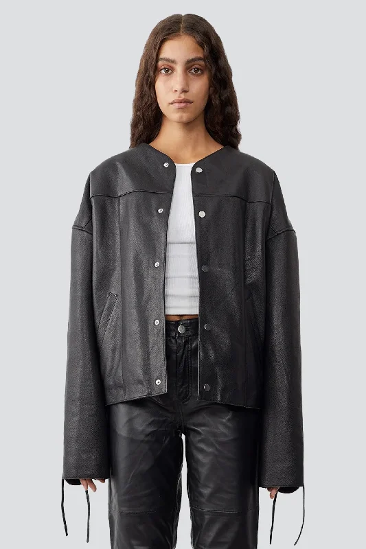 Black Canoo Jacket Zippered Front Buttoned Front Snap Front